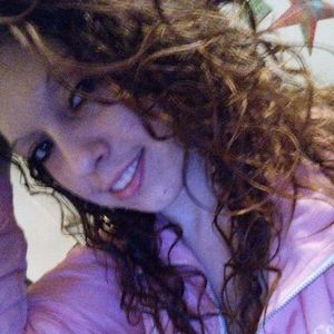 Meet your Posher, Devin